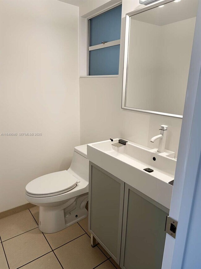 Building Photo - 7830 Dickens Ave