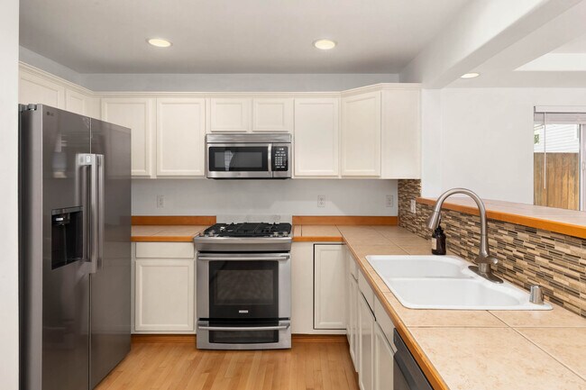 Building Photo - 13419 31st Dr SE