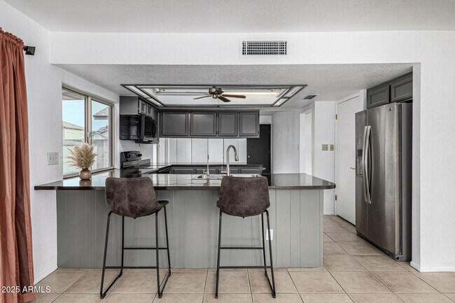 Building Photo - 16216 N 33rd Dr