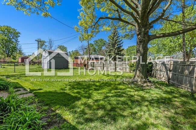 Building Photo - 25161 Patricia Ave