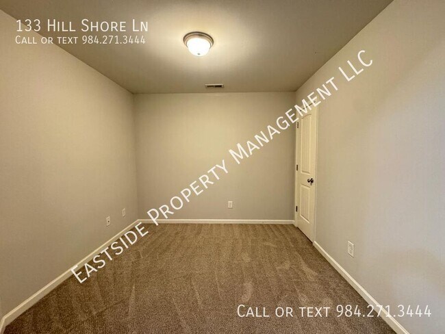 Building Photo - 133 Hill Shore Ln