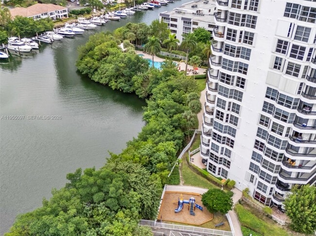 Building Photo - 3400 NE 192 St