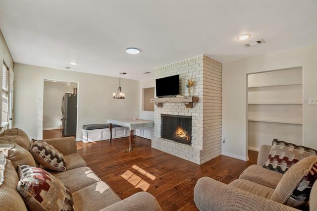 Building Photo - 2320 Meadow Lark