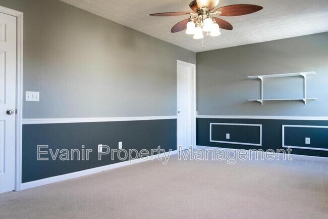 Building Photo - 2257 Murphy Ln E