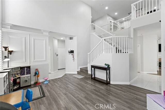 Building Photo - 15881 Madelyn Ct