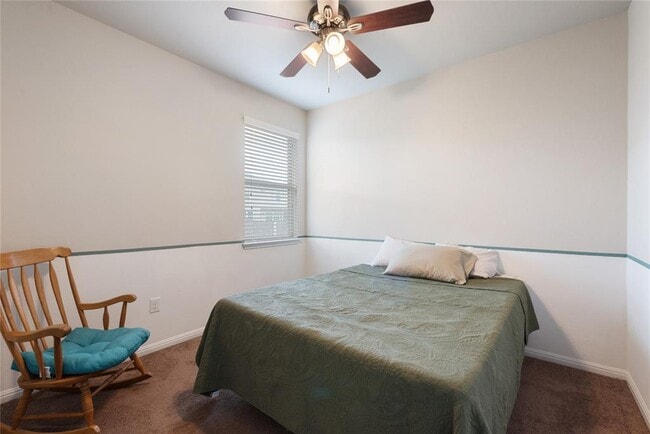 Building Photo - 213 Sambar Dr