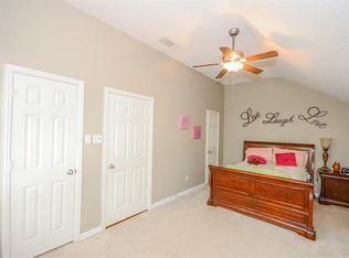 Building Photo - 8013 Peony Ct