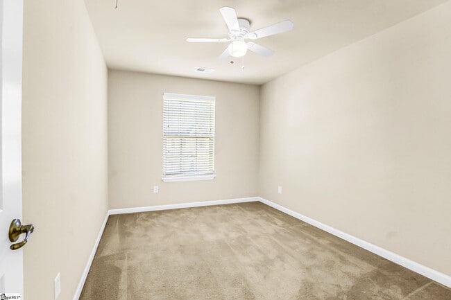 Building Photo - 446 Christiane Way