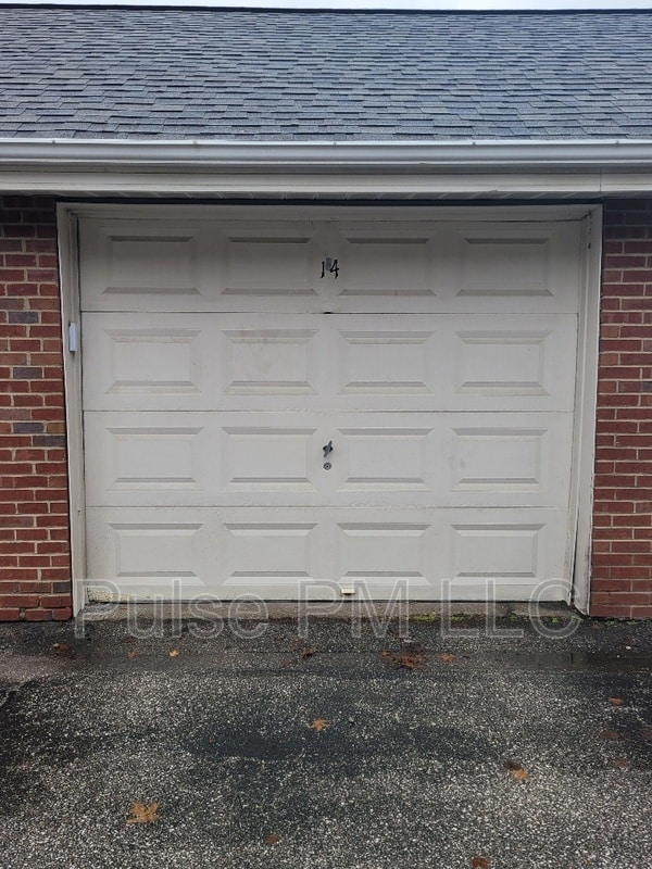 Building Photo - 2990 Sequoia Dr