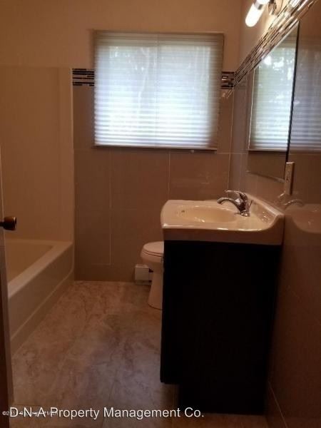 Building Photo - 3 br, 2 bath House - 624 Country Place Dr