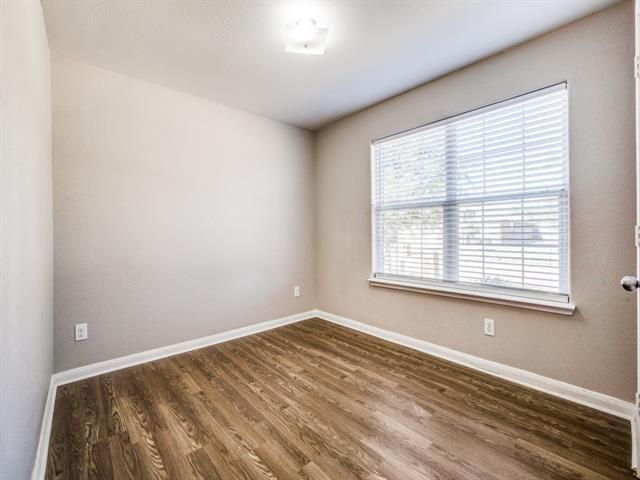 Building Photo - 3301 Taylor Dr