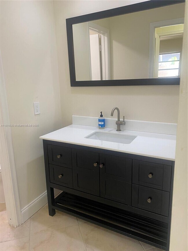 Building Photo - 8108 SW 81st Pl