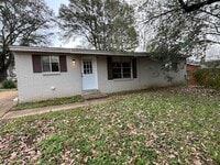 Building Photo - Renovated 3 Bedroom 1 Bath Home for Rent!
