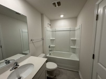 Building Photo - Seneca townhome