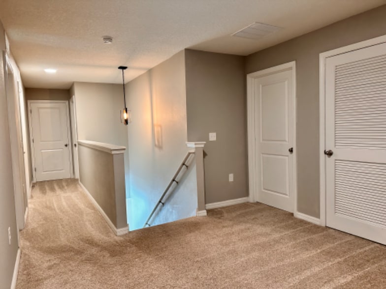 Building Photo - 4441 Lindever Ln