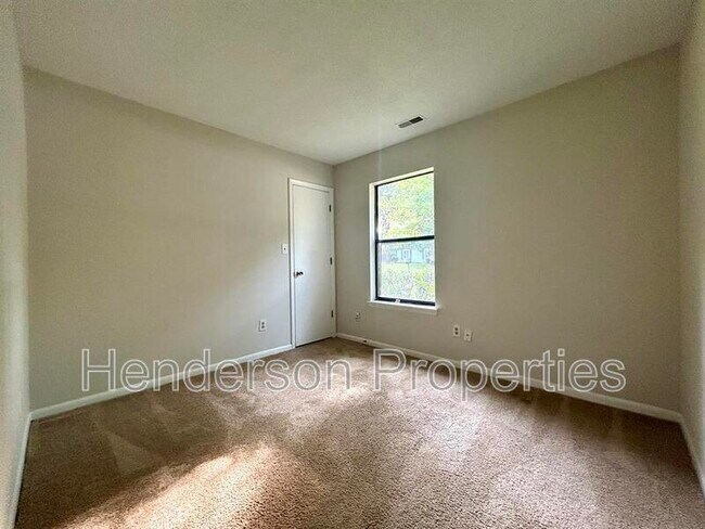 Building Photo - 7314 Meadowland Dr