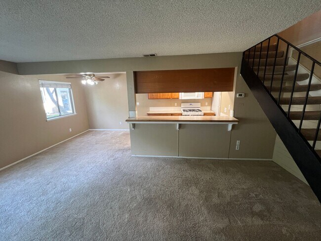 Building Photo - 6448 Bremen Dr