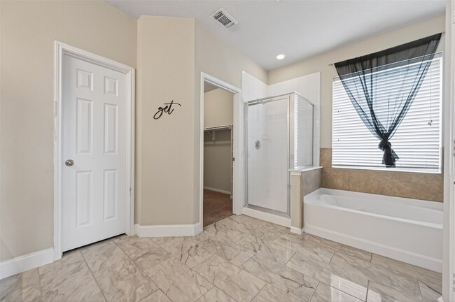 Building Photo - 2610 Argos Dr