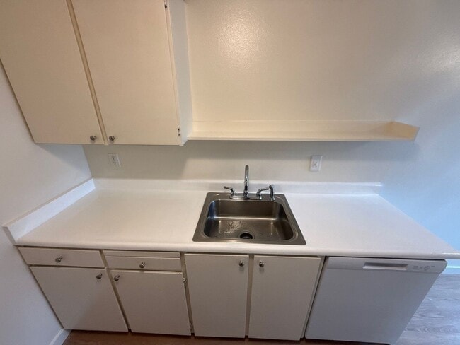 Building Photo - 271 Senate St NW