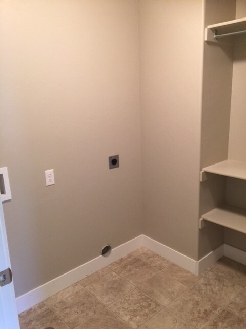 Building Photo - 576 N 220 E