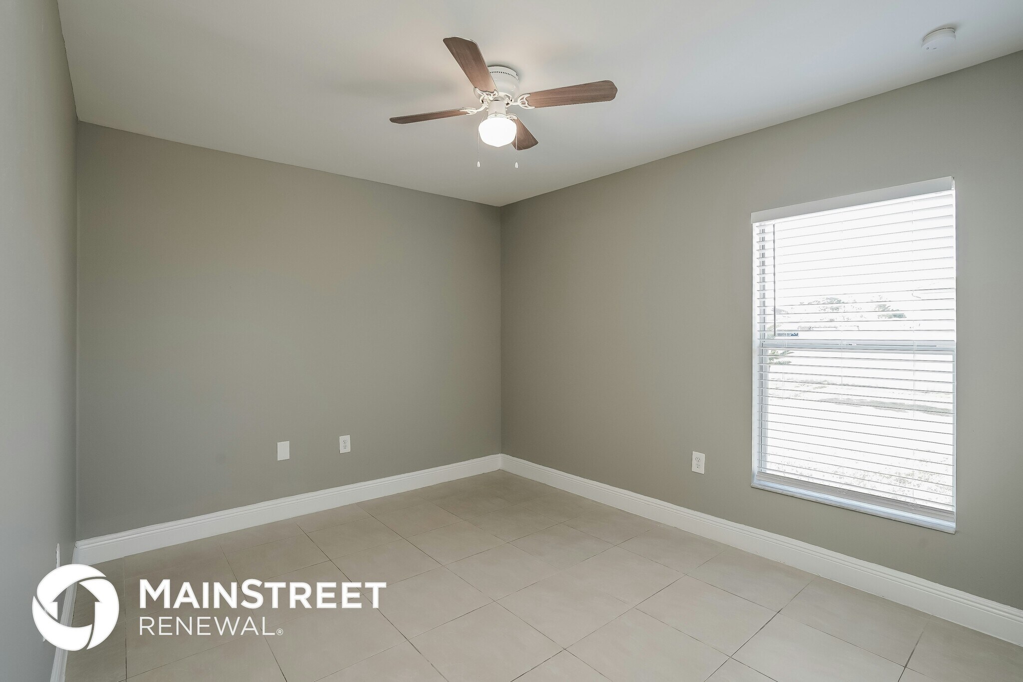 Building Photo - 2701 36th St SW