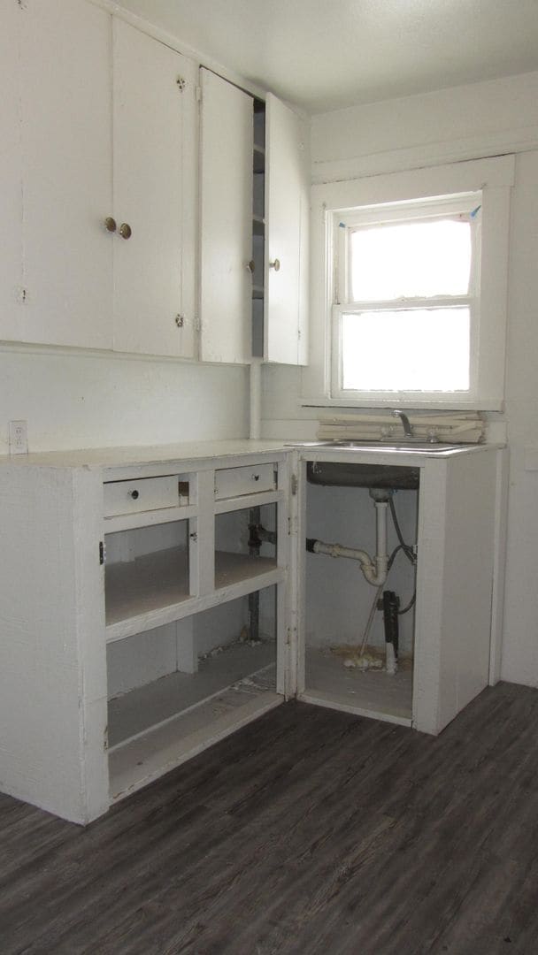 Building Photo - Affordable Studio/Single Family Home Near ...