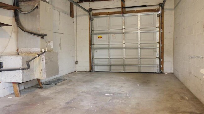 Building Photo - 5745 Burlington Ave N