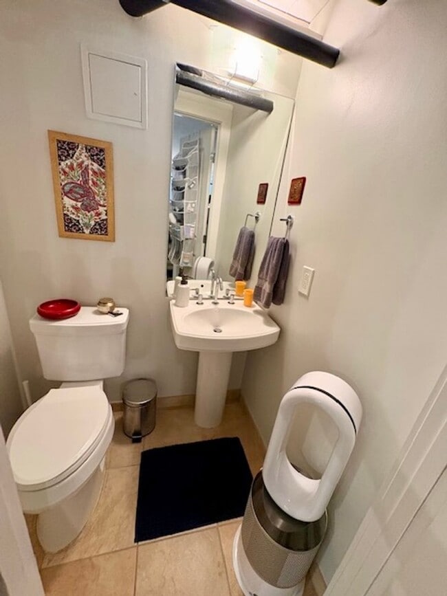 Building Photo - 301 Massachusetts Ave NW