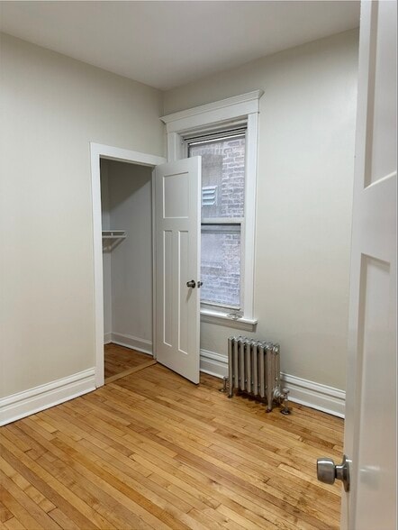 Bedroom - 1628 N Central Park Ave