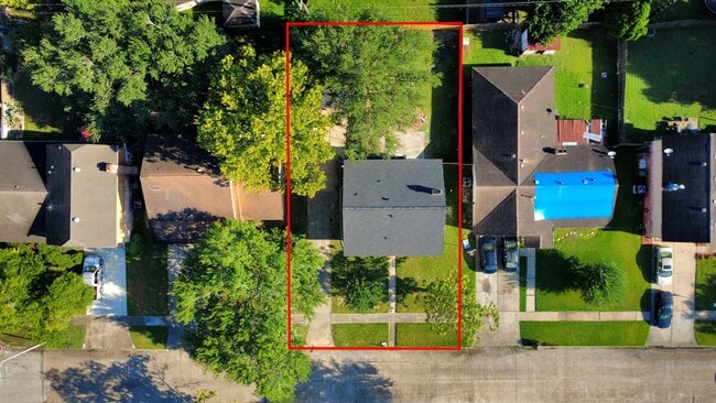 Building Photo - 7022 Castleview Ln
