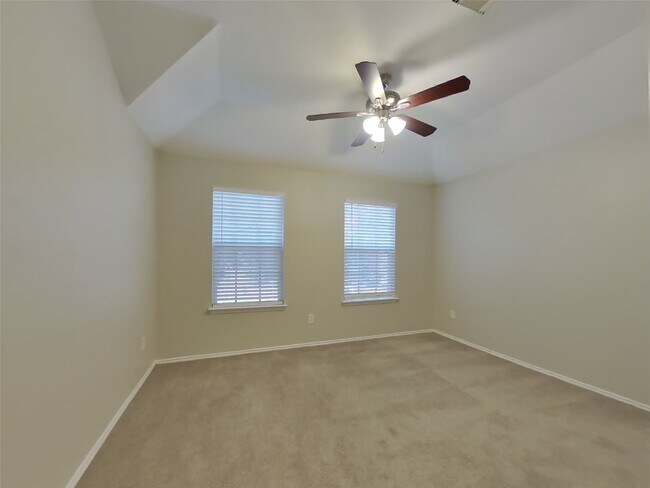 Building Photo - 9715 Haleys Comet Cir