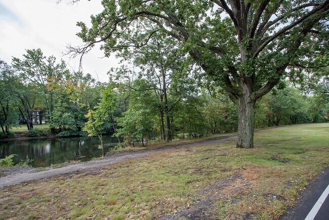 Building Photo - 46 Mystic River Rd