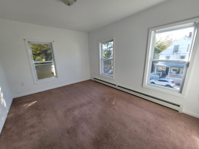 Building Photo - 96 Franklin St