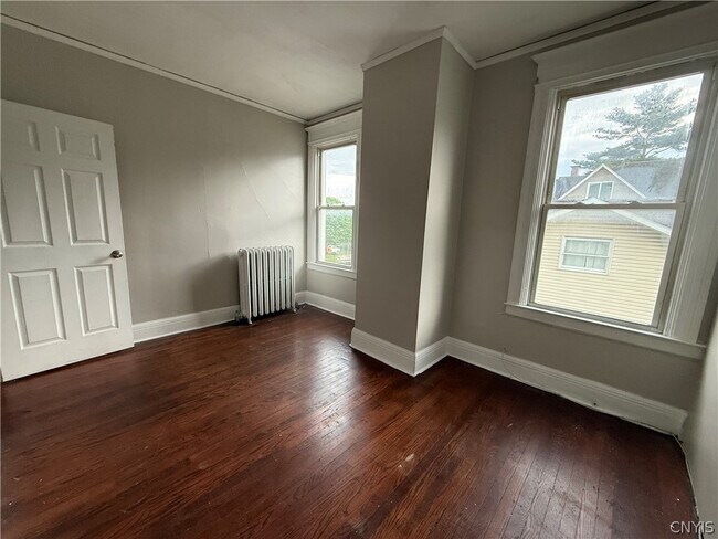 Building Photo - 2012 Whitesboro St