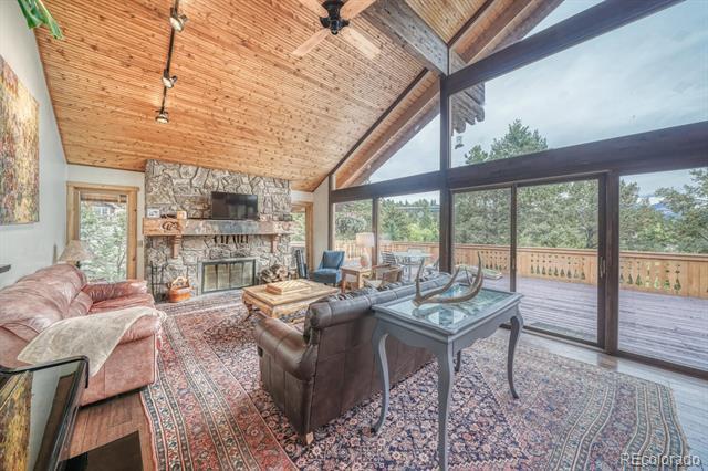 Building Photo - 18525 Via Ponderosa Dr