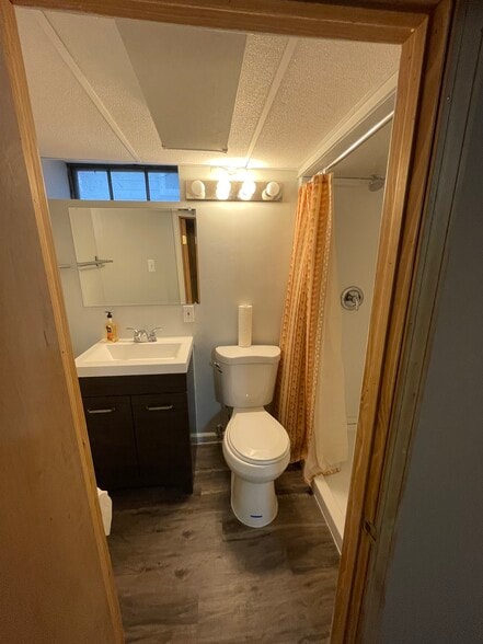 Building Photo - 3620 Monroe St