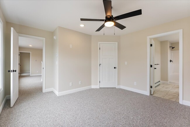 Building Photo - 12 Casey Ln