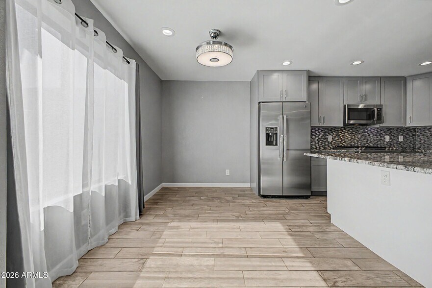 Building Photo - 5209 N 18th Dr
