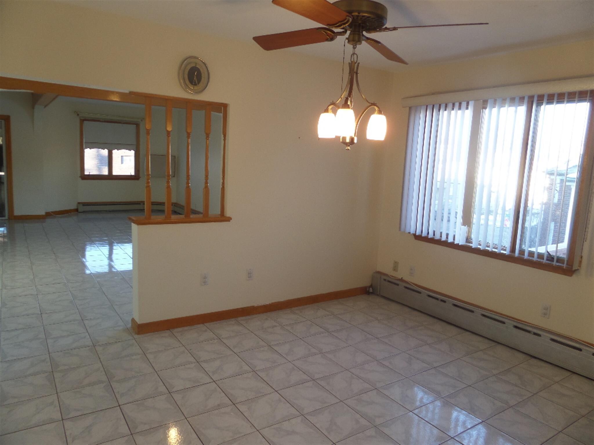 Building Photo - 10 Windsor Rd