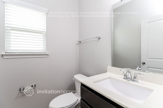 Building Photo - 617 Augustus Lane