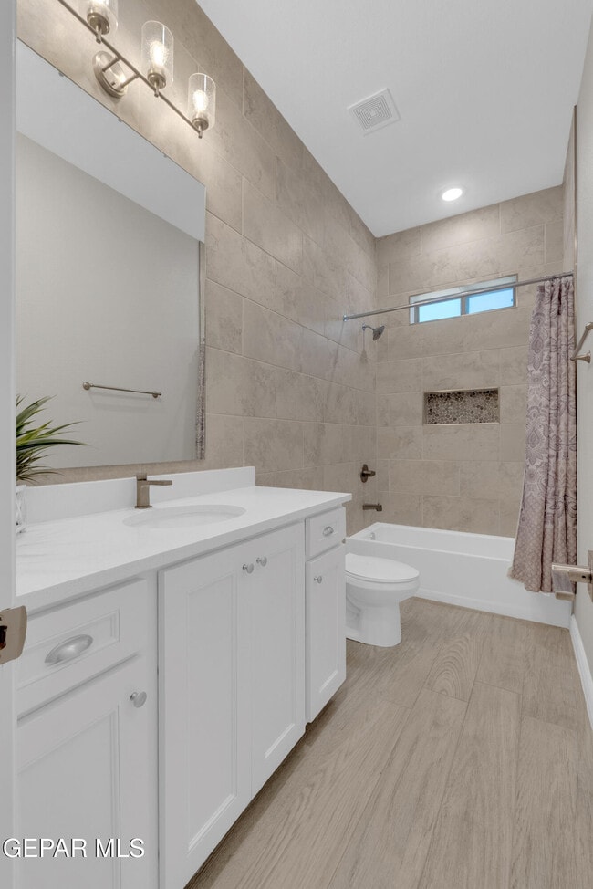 Building Photo - 14608 Pebble Hills Blvd