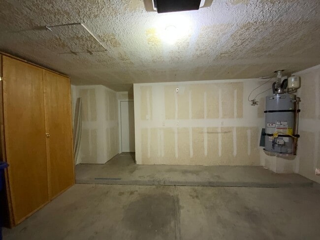 Building Photo - 4 Bedroom Single Story Home Available Near Paseo Del Norte Blvd NE & Universe Blvd NW!