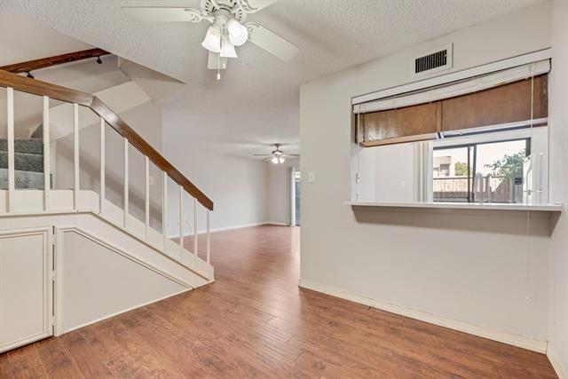 Building Photo - 333 Melrose Dr