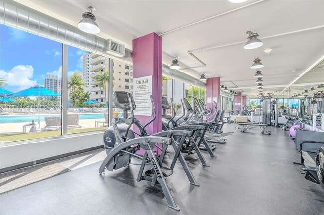 Building Photo - 100 Lincoln Rd