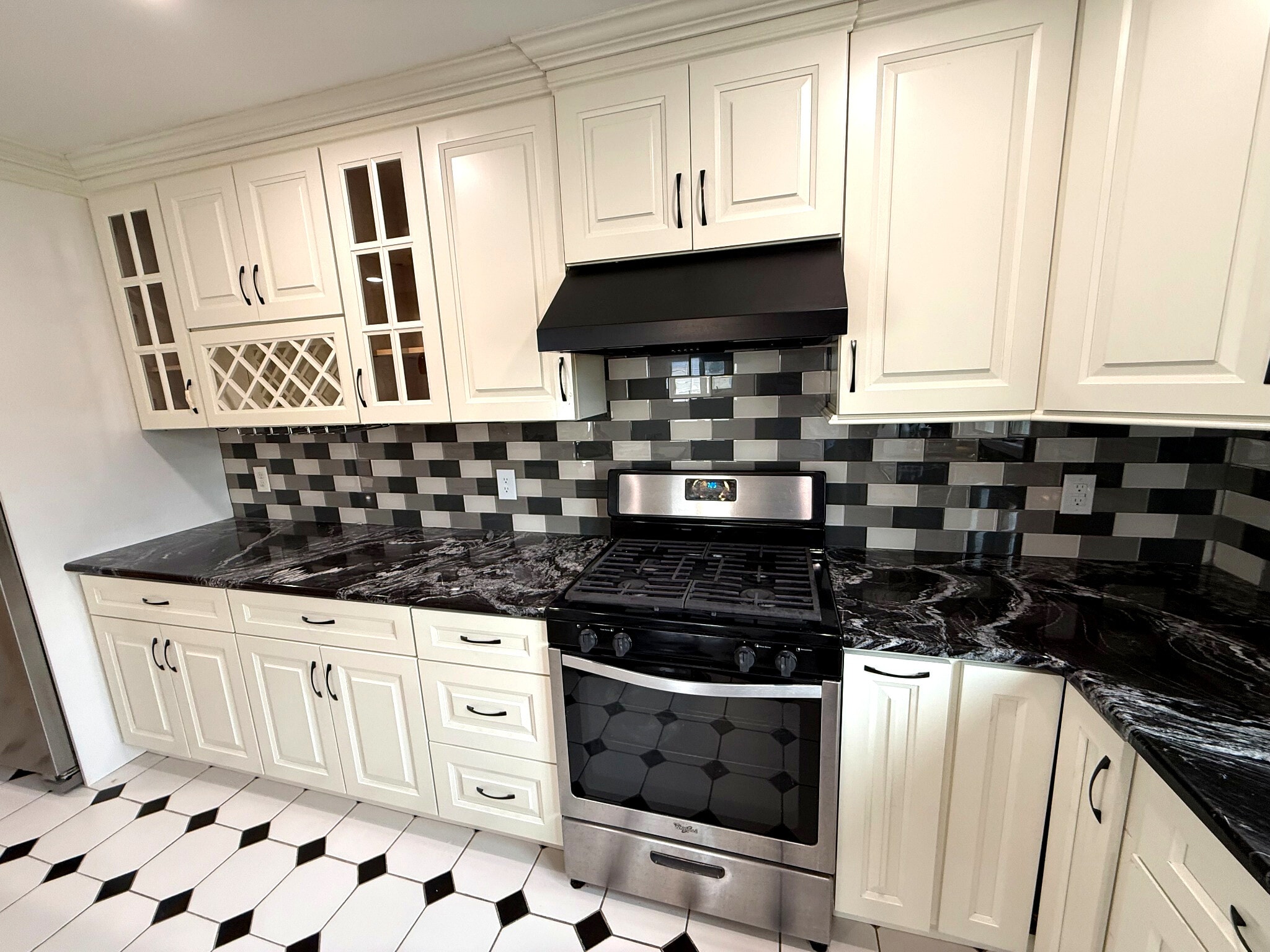 Building Photo - 44 Willow Wood Ct