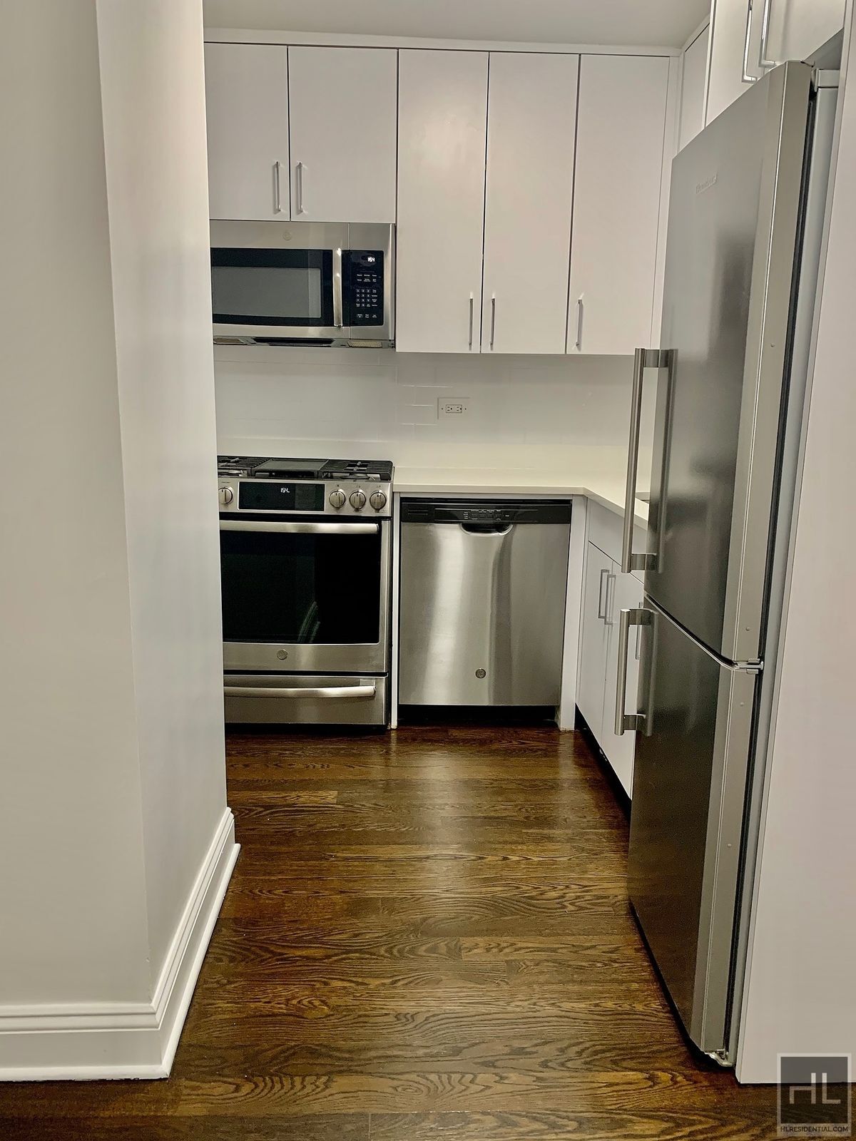 Building Photo - E 16 ST