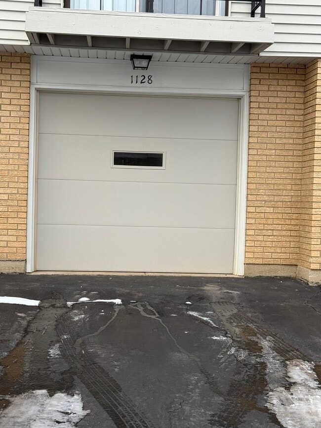 Building Photo - 1128 Quanset Ct