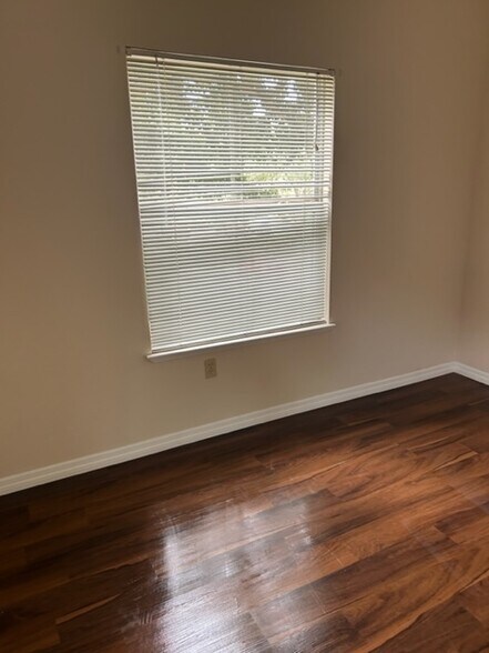 Building Photo - 11520 Villa Grand