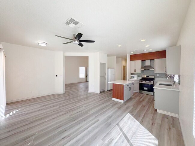 Building Photo - 7849 Blue Brook Dr