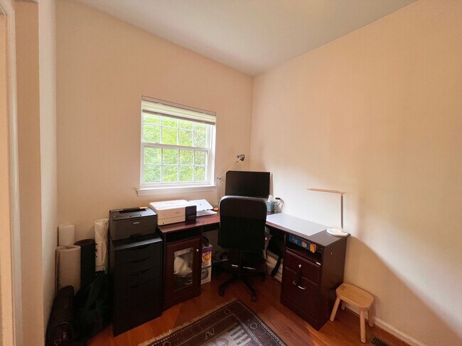 Building Photo - 5920 Nicolet Ct